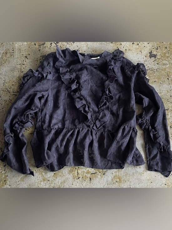 H&M Tops - H&M Black Lace Ruffled Jaquard Long Sleeve Feminine Peplum Blouse Size 12